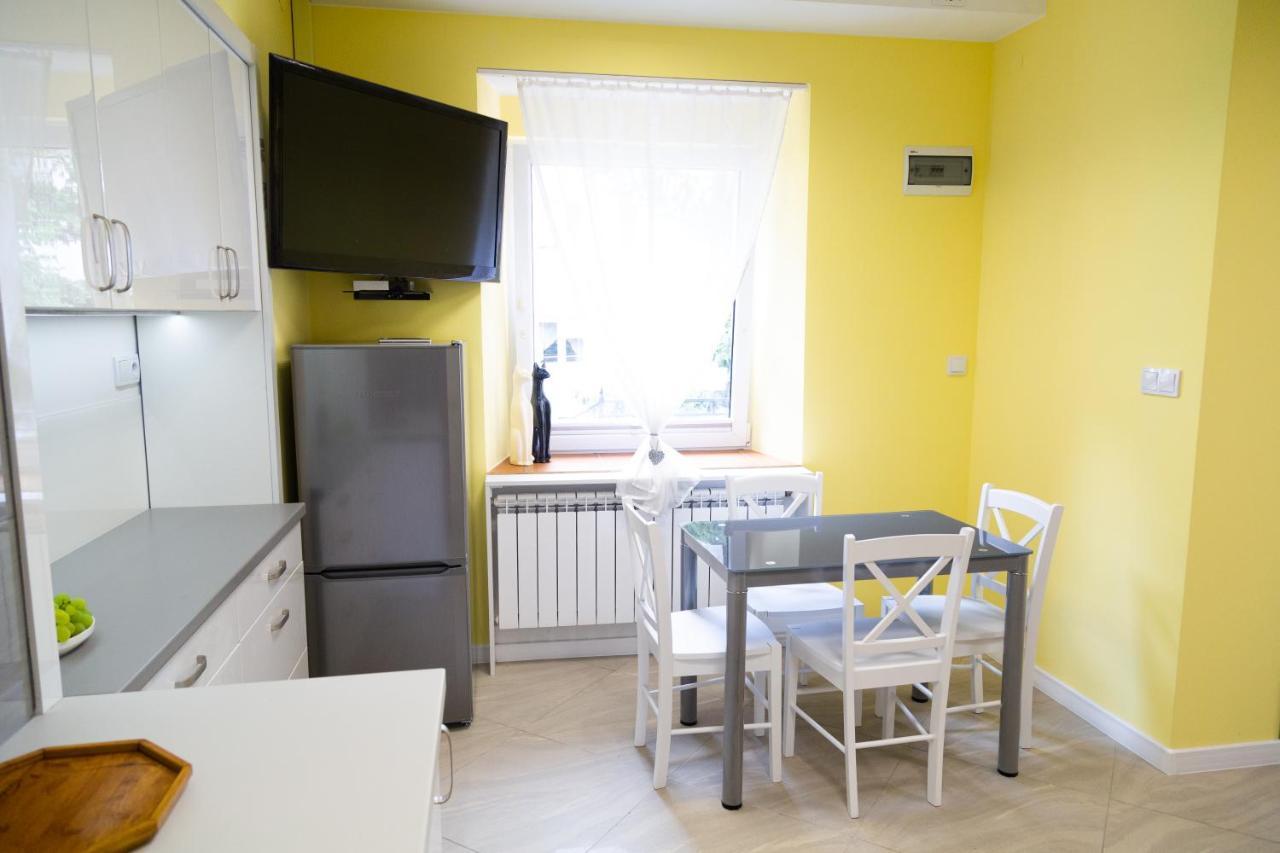 Apartament Przy Rynku Ostrowiec Świętokrzyski Buitenkant foto