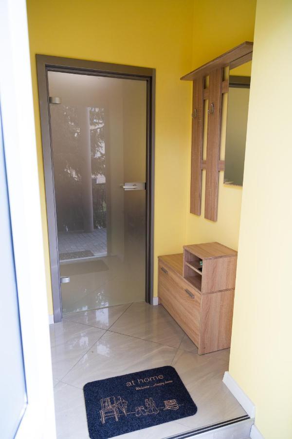 Apartament Przy Rynku Ostrowiec Świętokrzyski Buitenkant foto