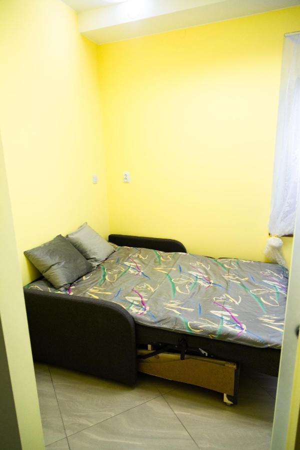 Apartament Przy Rynku Ostrowiec Świętokrzyski Buitenkant foto